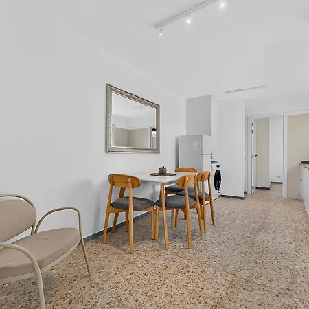 شقة Azureterrace Newlyrenovated 2ndfloor Loscristianos *
